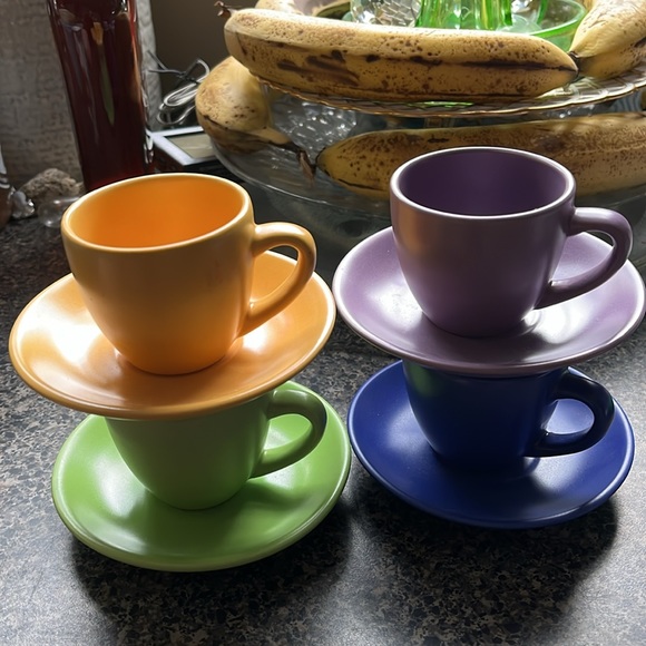Colorful espresso cup n saucers - Picture 1 of 12